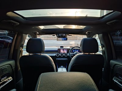 MERCEDES-BENZ GLB - 9