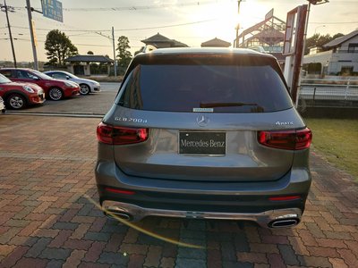 MERCEDES-BENZ GLB - 8