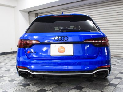 AUDI RS4 - 7