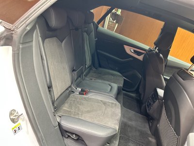 AUDI Q8 - 9
