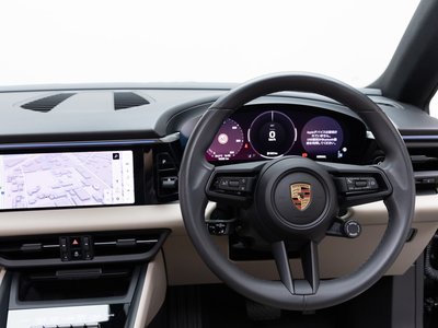 2025 Porsche MACAN thumbnail 39