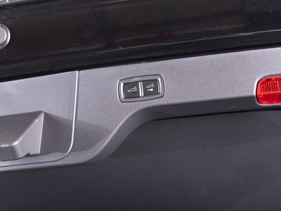 2025 Porsche MACAN thumbnail 67