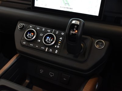 صورة مصغرة 33 لـ 2021 LAND Rover DEFENDER