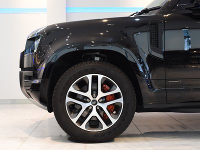 صورة 5 لـ 2021 LAND Rover DEFENDER