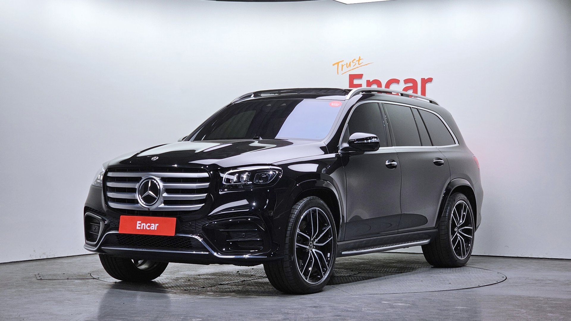 MERCEDES-BENZ GLS - View 1