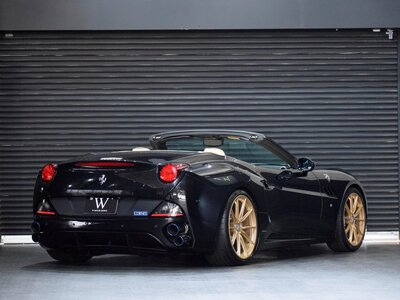 FERRARI CALIFORNIA - 4