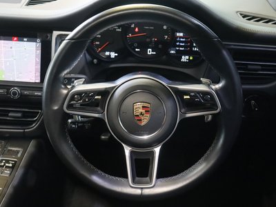 صورة مصغرة 30 لـ 2019 Porsche MACAN