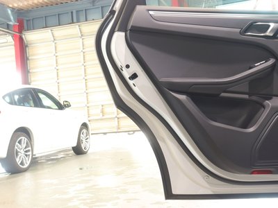 صورة مصغرة 41 لـ 2019 Porsche MACAN