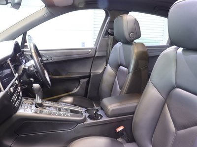 صورة مصغرة 32 لـ 2019 Porsche MACAN