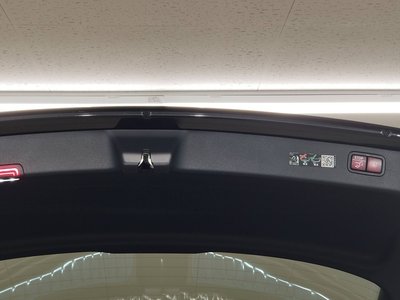 2026 Mercedes-BENZ C-CLASS 缩略图 18