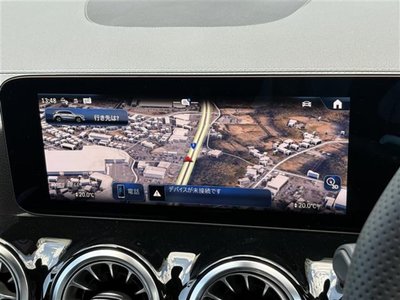 2025 Mercedes-BENZ GLA thumbnail 13