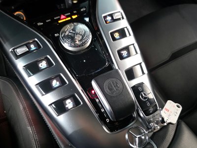 MERCEDES-BENZ GT AMG - 9