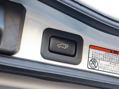 TOYOTA LAND CRUISER 200 - 9