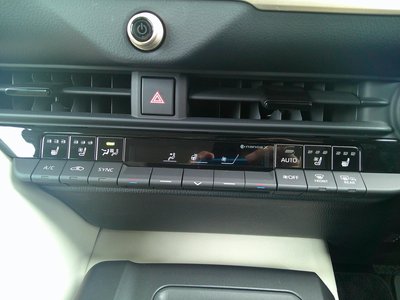 2023 Toyota CROWN CROSSOVER — миниатюра 20