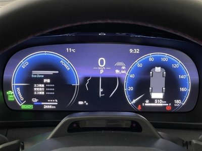 TOYOTA CROWN SPORT - 9