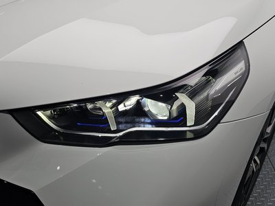 2025 BMW 5 SERIES — фото 9