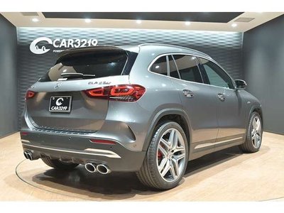 MERCEDES-BENZ GLA - 4