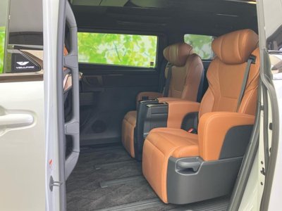 TOYOTA VELLFIRE - 8