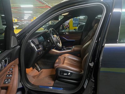 صورة 10 لـ 2021 BMW X5