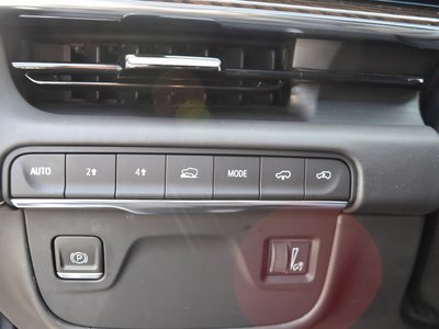 صورة 10 لـ 2023 Cadillac ESCALADE