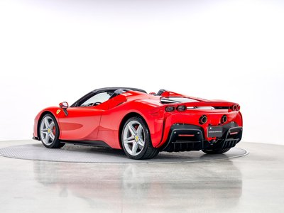 FERRARI SF90 - 10