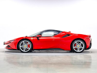 FERRARI SF90 - 8