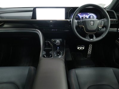 2025 Toyota CROWN CROSSOVER 照片 3