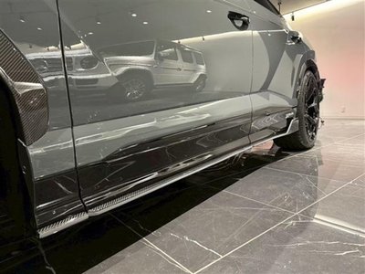 LAMBORGHINI URUS - 10