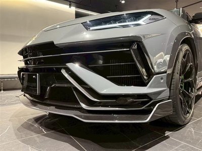 LAMBORGHINI URUS - 9