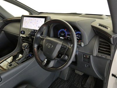 2024 Toyota ALPHARD photo 9