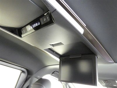 2024 Toyota ALPHARD photo 3