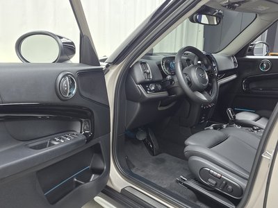 MINI COUNTRYMAN - 10