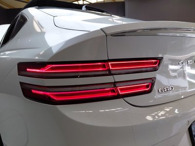 2025 Genesis G80 (RG3) — фото 10