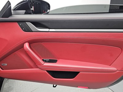 2022 Porsche 911 — миниатюра 15