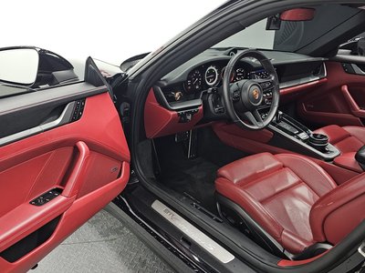 2022 Porsche 911 — миниатюра 17