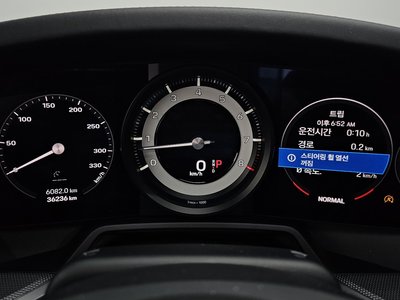 2022 Porsche 911 — миниатюра 11