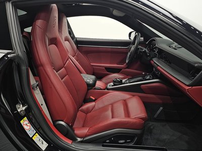 2022 Porsche 911 — миниатюра 13