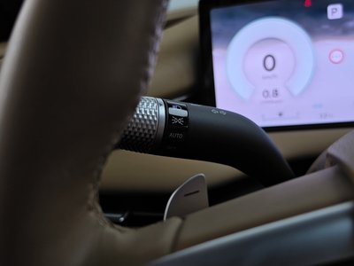 2024 Genesis G80 (RG3) thumbnail 36