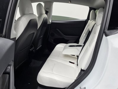 2022 Tesla MODEL Y — миниатюра 11