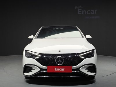 MERCEDES-BENZ EQE - 2