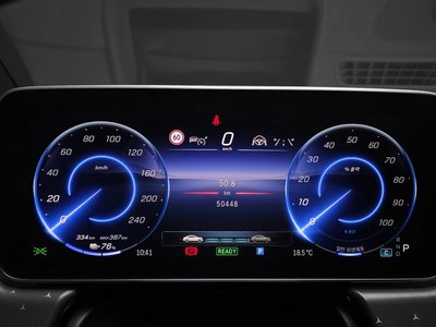 MERCEDES-BENZ EQE - 8