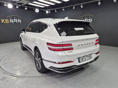 صورة 3 لـ 2024 Genesis GV80