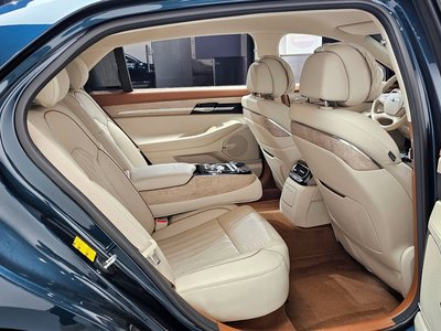 صورة مصغرة 12 لـ 2021 Genesis G90