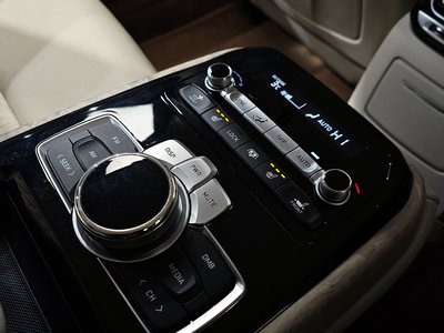 صورة مصغرة 19 لـ 2021 Genesis G90