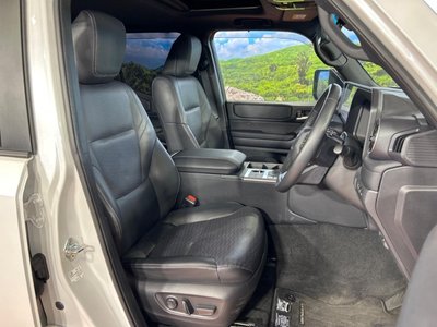 TOYOTA LAND CRUISER 250 - 8