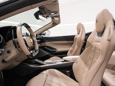 صورة 10 لـ 2021 Ferrari PORTOFINO M