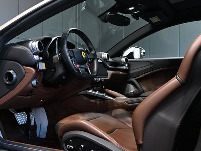 صورة 18 لـ 2017 Ferrari GTC4 LUSSO