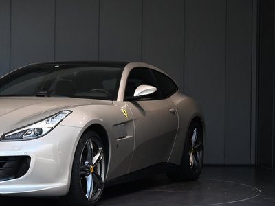 صورة 4 لـ 2017 Ferrari GTC4 LUSSO