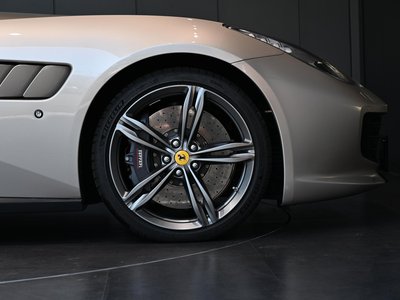 صورة 8 لـ 2017 Ferrari GTC4 LUSSO