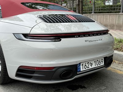 PORSCHE 911 - 8